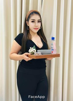 Rose professional massage with table - puta in Riyadh Photo 7 of 9