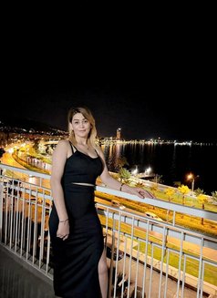 Rose - escort in Gurgaon Photo 6 of 11