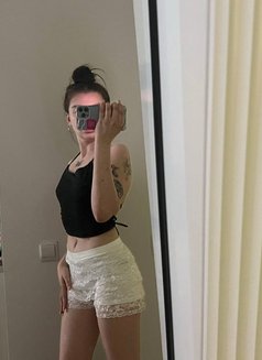 Rose - escort in Phuket Photo 5 of 7