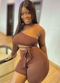 Rose - masseuse in Ajmān Photo 1 of 2