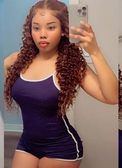 Rose - escort in Pune Photo 5 of 6