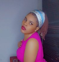 Rose - puta in Noida Photo 3 of 4