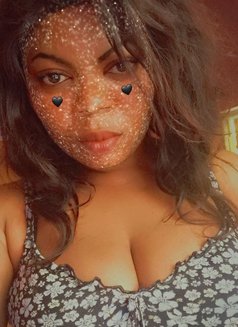 Rose - escort in Tabuk Photo 2 of 4