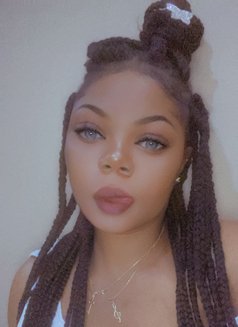 Rose - escort in Tabuk Photo 6 of 6