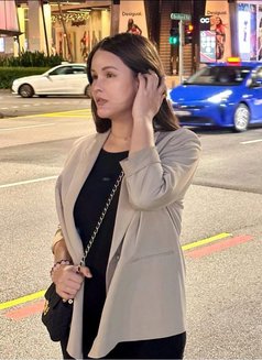 Rosé Taylor - escort in Mumbai Photo 17 of 17