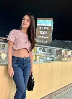 Angelic Bombshell Rosé Taylor - escort in Mumbai Photo 18 of 25