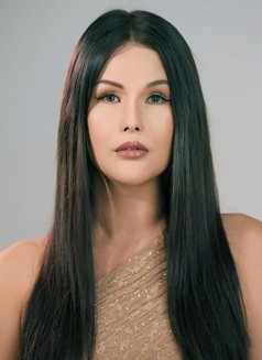 Angelic Bombshell Rosé Taylor - escort in Mumbai Photo 24 of 25