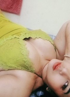 Rose - escort in Al Sohar Photo 7 of 10