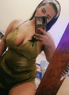 Rose - escort in Al Sohar Photo 8 of 10