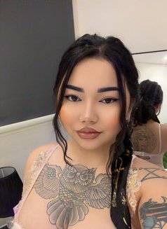 Rose - escort in Bangkok Photo 6 of 7