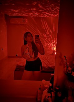 Rose' - masseuse in Dammam Photo 7 of 8