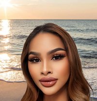 Rose - Transsexual escort in Al Ain
