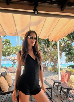 Rosé - Transsexual adult performer in Krabi Photo 2 of 9