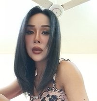 Rose - Transsexual escort in Muscat