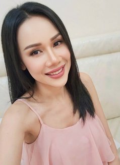 Rose - Transsexual escort in Muscat Photo 9 of 11