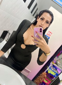 Rose - Acompañante transexual in Pattaya Photo 4 of 8