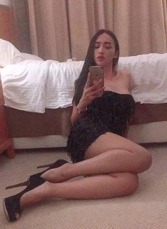 Rose Top Versatile Thai Porn Star - Acompañantes transexual in Dubai Photo 6 of 14