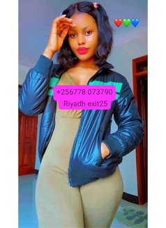 Rose - escort in Riyadh Photo 3 of 15