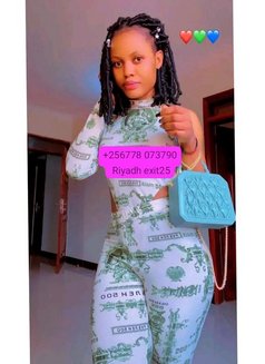 Rose - escort in Riyadh Photo 7 of 15