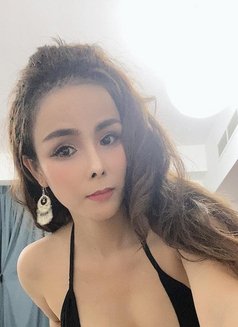 windy nurru popper - escort in Dubai Photo 3 of 8