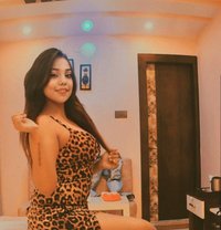 Rose Young College Going Girl - puta in Kolkata