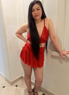 Rosejer - puta in Muscat Photo 11 of 13