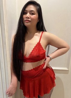 Rosejer - puta in Muscat Photo 1 of 13