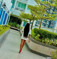 Roseline - escort in Cotonou