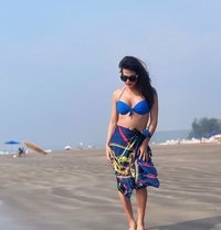 Roselle - Transsexual escort in Bangalore