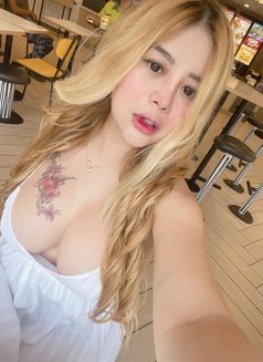 Rosemarie - puta in Manila Photo 10 of 14