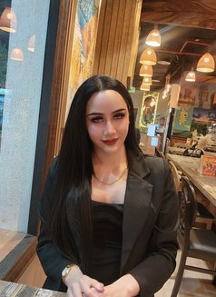 Rosemary in AD - Transsexual escort in Abu Dhabi Photo 5 of 6