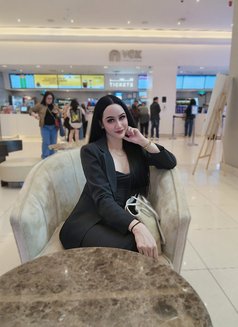 Rosemary in AD - Transsexual escort in Abu Dhabi Photo 6 of 6
