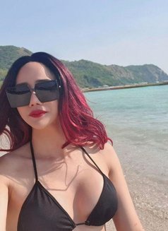 Rosemary ladyboy in AD - Acompañantes transexual in Abu Dhabi Photo 6 of 6