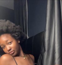 Rosemary - escort in Ajmān