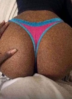 Rosemary Udama - escort in Ikeja Photo 3 of 4