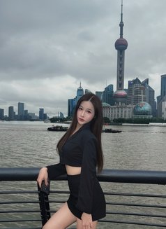 Rosetee - Transsexual escort in Taipei Photo 6 of 13