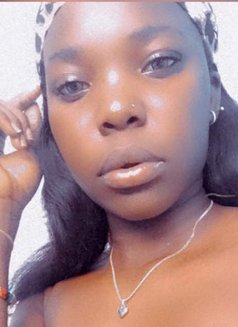 Rosey - escort in Lagos, Nigeria Photo 3 of 6