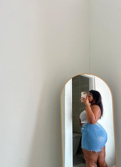 Rosey - escort in Cape Town Photo 2 of 2