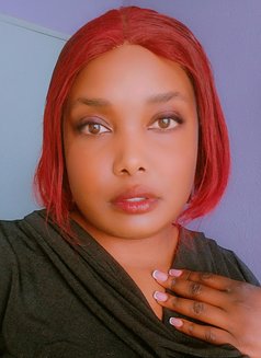 Rosey - masseuse in Johannesburg Photo 8 of 9