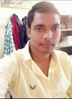 Roshan - Male escort in Mumbai Photo 1 of 1