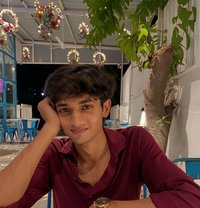 Roshan - Male escort in Kochi