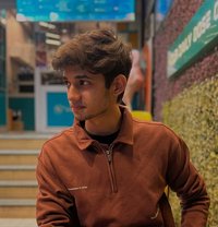 Roshan - Male escort in Kochi