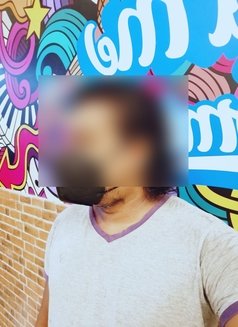 Roshan - pussy licker - Male escort in Colombo Photo 1 of 9