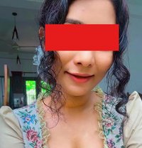 Roshana - escort in Colombo