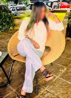 Roshana the Sloppy BJ Expert - escort in Colombo Photo 6 of 6