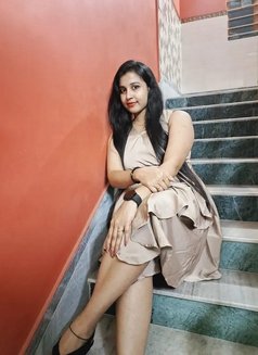 Roshani - escort in Kozhikode Photo 2 of 3