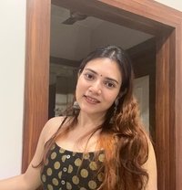 Roshani Patak - puta in Pune