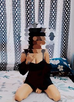 Roshani Real Meet and Cam Show - puta in Bangalore Photo 4 of 4