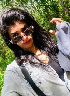 Roshel dekkor Cam shows - Acompañantes transexual in Colombo Photo 3 of 22