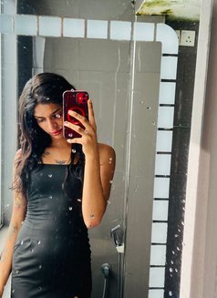 Roshel dekkor Cam shows - Acompañantes transexual in Colombo Photo 4 of 22